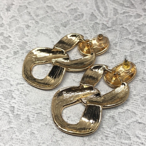 𝅺Infinity knot gold tone dazzling dressy evening night out statement earrings . - Picture 3 of 5